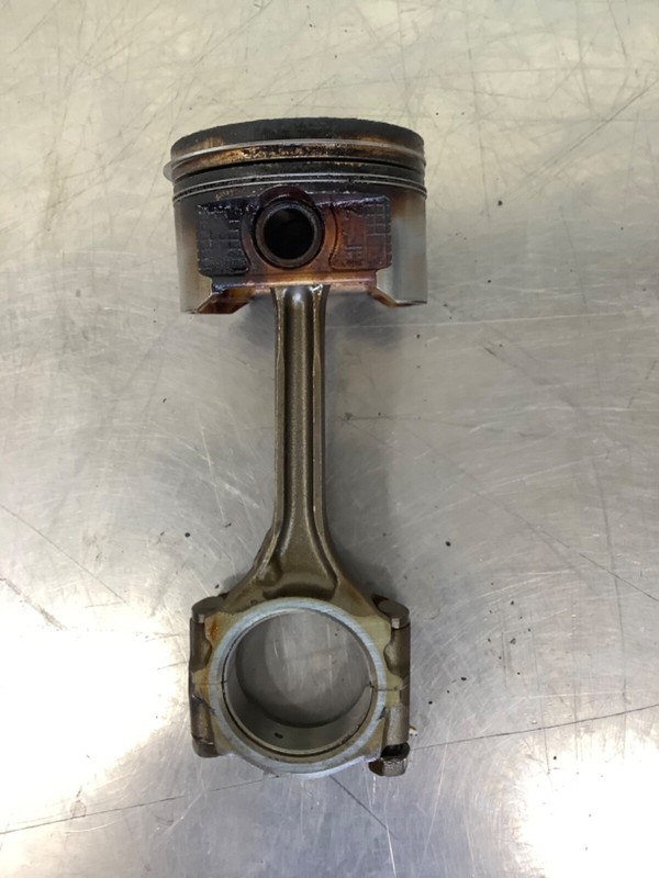 01-05 Civic 1.7L SOHC NON VTEC D17A1 Piston and connecting rod Used OEM