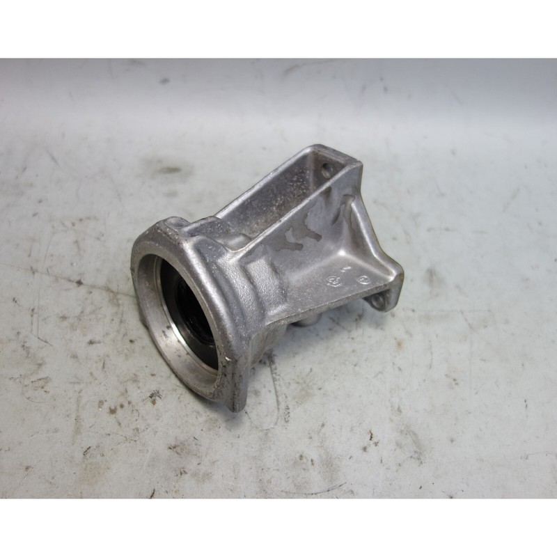 1988-1991 BMW E30 325ix Front Axle Shaft Oil Pan Support Bearing Flange Bracket