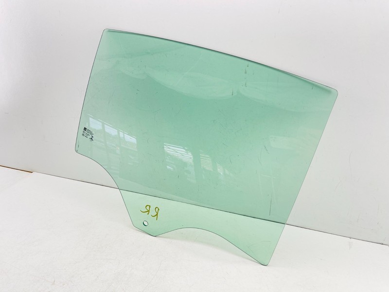 2018-2020 BUICK REGAL TOURX REAR RIGHT PASSENGER SIDE DOOR WINDOW GLASS OEM 60K