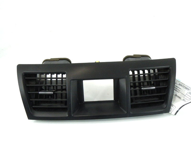 2009 09 Toyota Highlander Hybrid Center Dash Dashboard Trim W/ Air Vents OEM
