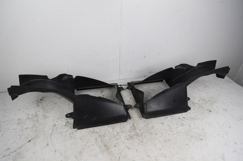 15-20 Maserati Ghibli Front Left & Right Side Radiator Air Duct Bracket Frame