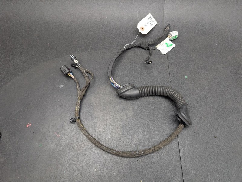 Rear Compartment Right Wiring Harness 2016 Buick Cascada 39012439 2017 2018 2019