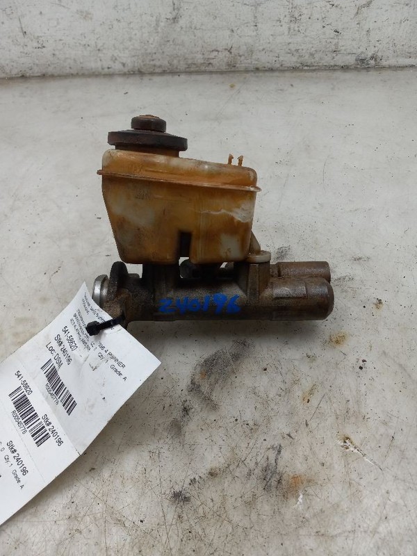 96 97 98 99 00 TOYOTA 4 RUNNER BRAKE MASTER CYLINDER WITH ABS