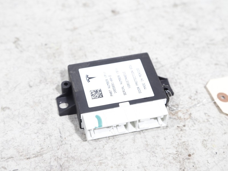 2016-2023 Tesla Model X Rear Left Falcon Door Ultrasonic Control Module OEM