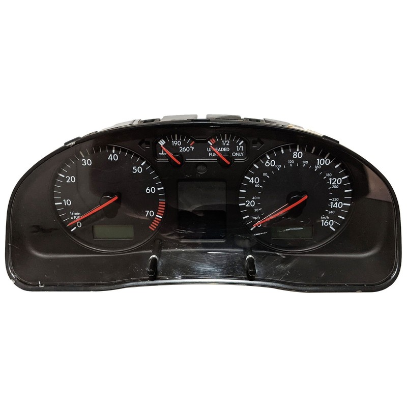 OEM Speedometer Instrument Cluster Volkswagen Passat GLS 1.8L 2001 / 3B0920920BX