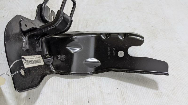 Rear Right Seat Back Support Hinge 2017 Lincoln Continental GD9B-9661320 18-2020