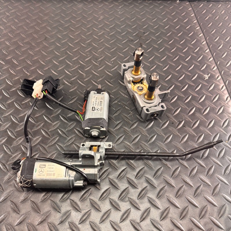 02-04 Mercedes C32 AMG Steering Column MotorsOEM A2205400288