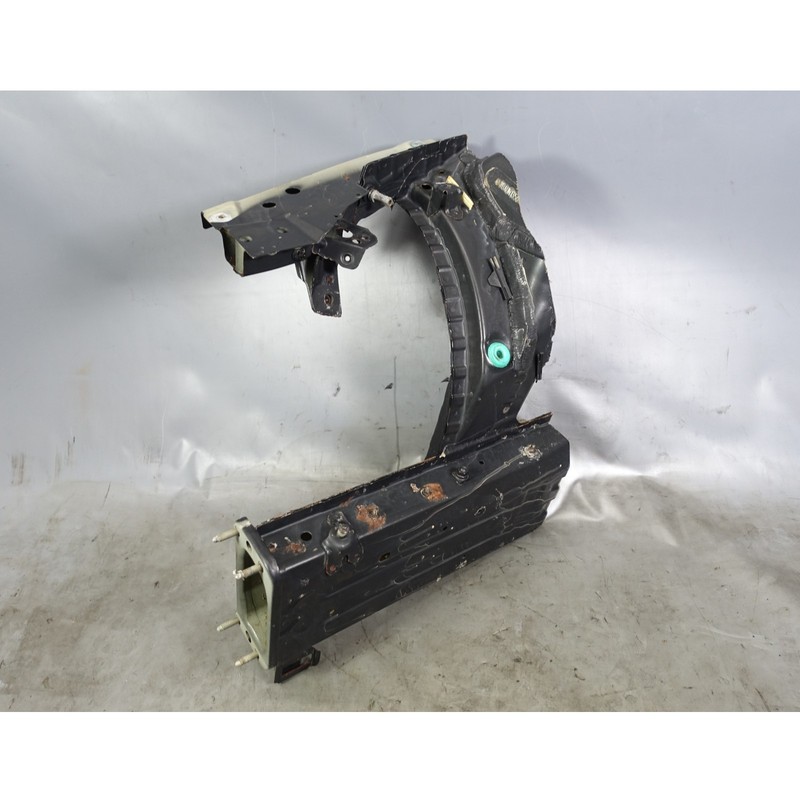 BMW E82 E88 1-Series Right Front Frame Rail Body Chop 2008-2013 OEM