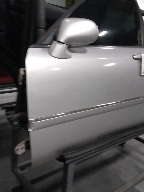 Acura RL 2000 Left Front Door 173033 8440