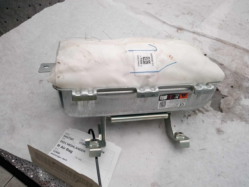 2021 Toyota Highlander Right Instrument Panel Air Bag - Used, 83k Miles, Silver