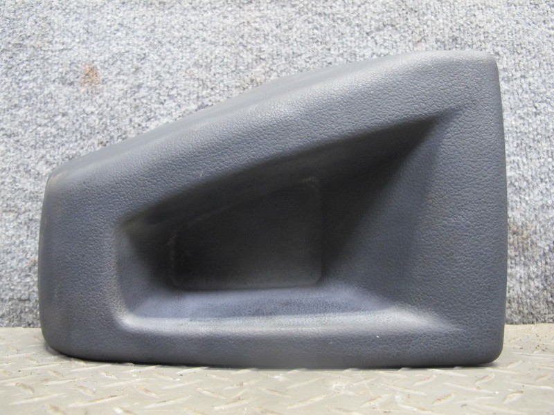 2003-2009 HUMMER H2 FRONT LEFT DRIVER SIDE BUMPER EXTENSION END CAP COVER