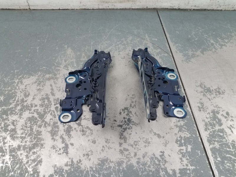 2022 BMW M4 Comp xDrive G82 Hood Hinges #3637 G3