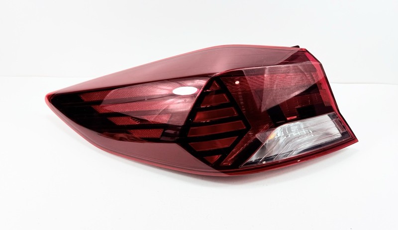 2019-2020 Elantra Sedan Left LH Outer Tail Light 92401-F3500 Incandescent OEM