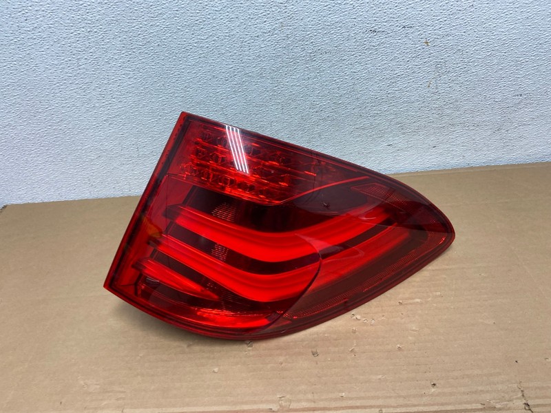 2010-2013 BMW F07 5-Series Gran Turismo GT Right Passenger Tail Light AD4168 LK