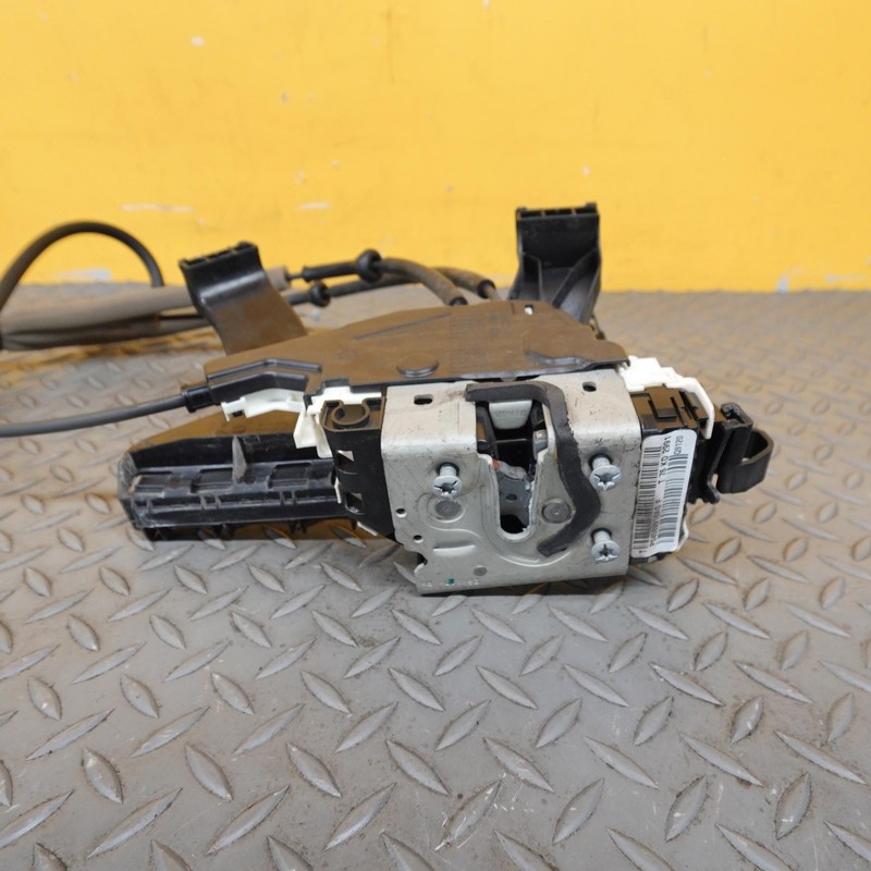 2017-2024 CHRYSLER PACIFICA FRONT RIGHT DOOR LOCK LATCH ACTUATOR OEM 04589916AG