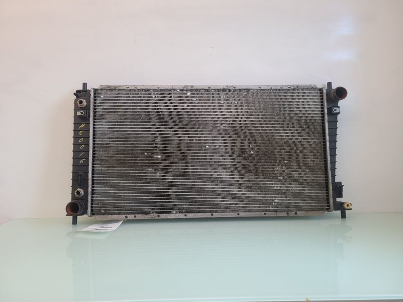 Radiator Heritage 8-330 ID XL3H-AB Fits 99-04 FORD F150 PICKUP 582093