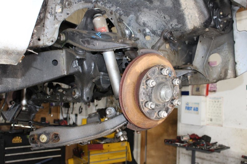 87-93 Mazda B-2600 Driver Left Front Suspension Assembly