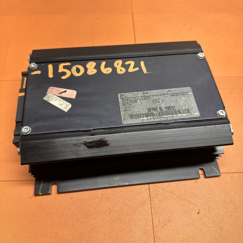 15086821 | 2006 - 10 Hummer H3 Audio Sound Amplifier OEM