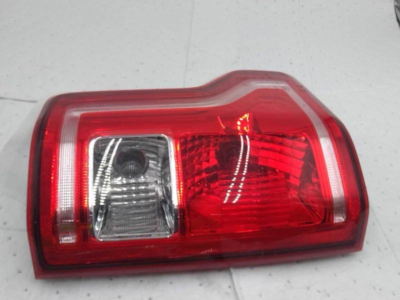 2016 Ford F150 Pickup Left Tail Light Assembly White OEM 3407 39K Miles