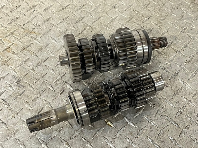 2001 Suzuki GSF 1200 Bandit Transmission Gearbox Gears Shaft Gear Box GSF1200
