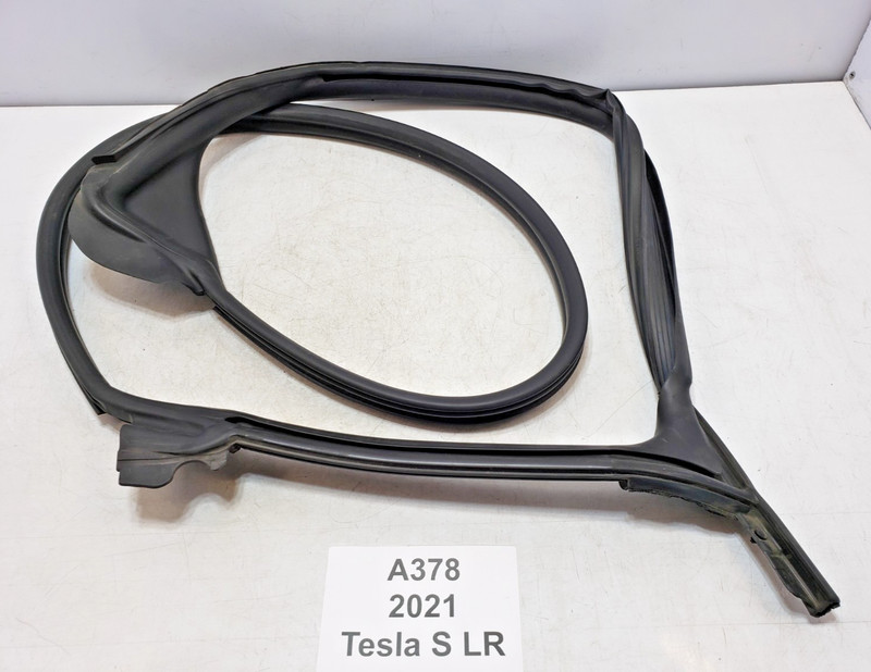 ✅ 21-25 OEM Tesla Model S Front Left Driver Side Door Rubber Weatherstrip Seal