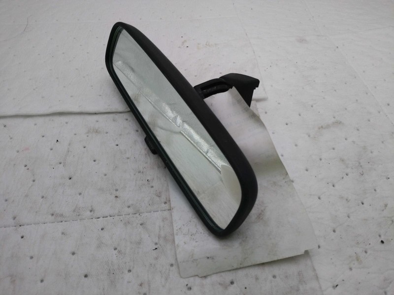Used Front Center Interior Rear View Mirror fits: 2022 Mitsubishi Outlander Fron