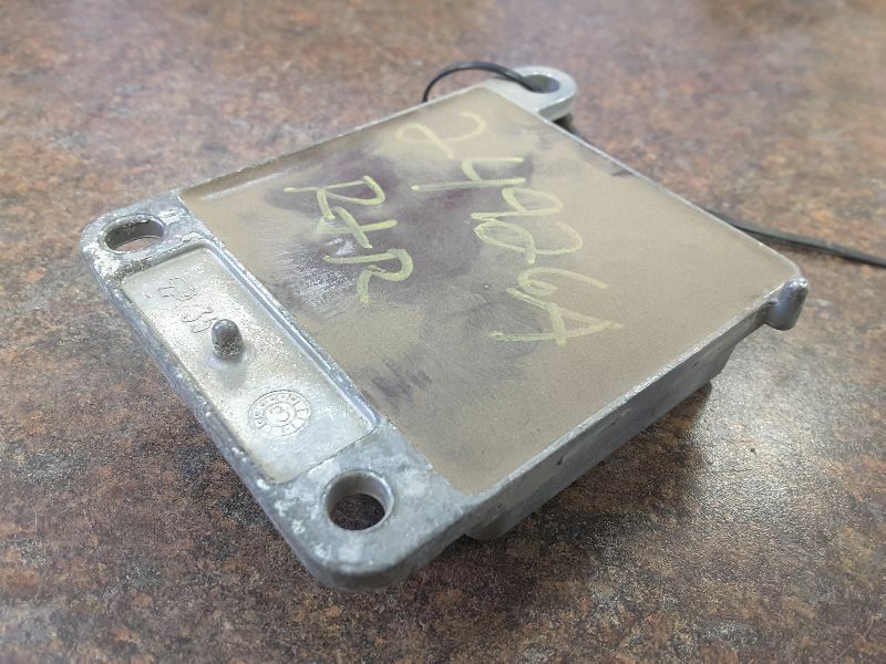 Chassis ECM Air Bag Below Right Hand Front Seat Fits 02-05 CAVALIER 75798