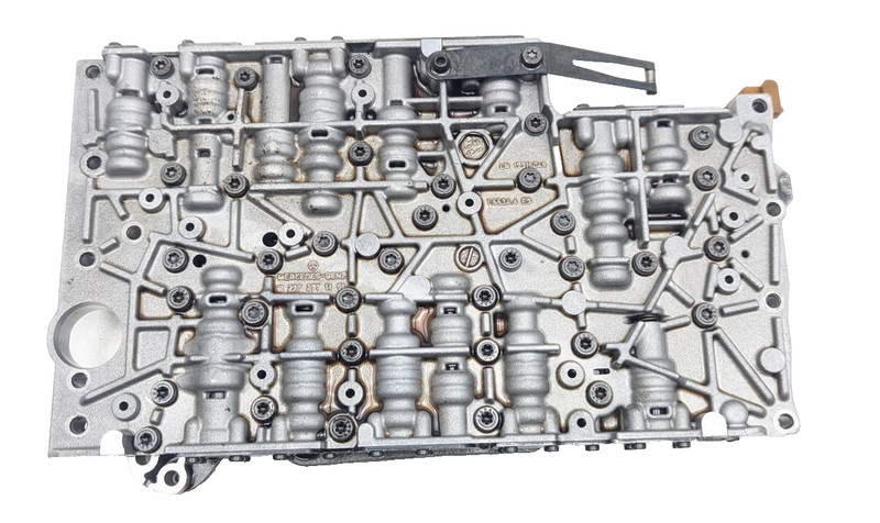 Mercedes R230 SL500 S550 7G Tronic Transmission Valve Body 2202771401 OEM