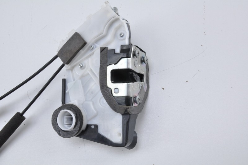 SUBARU IMPREZA Front Right RH Door Lock Latch Actuator OEM 2012 - 2016 *