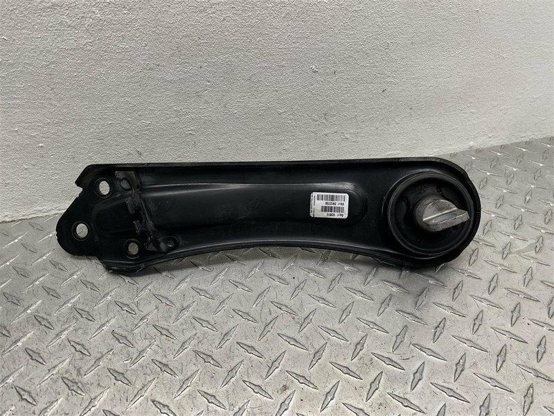 14 15 JEEP CHEROKEE PASSENGER TRAILING ARM OEM 513-00584R
