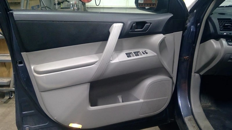 HIGHLANDER 2012 Drivers Left Front Door Trim Panel 1789667