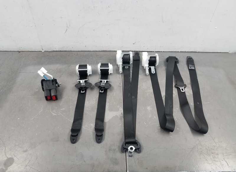 2025 Toyota Corolla GR AWD Seat Belt Set - * 10K Miles #9646 VV1