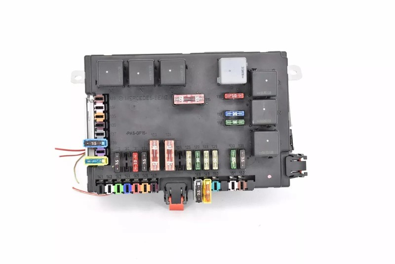 07-09 Mercedes W221 CL550 S550 S63 Rear Trunk Fuse Box 2215403050 OEM
