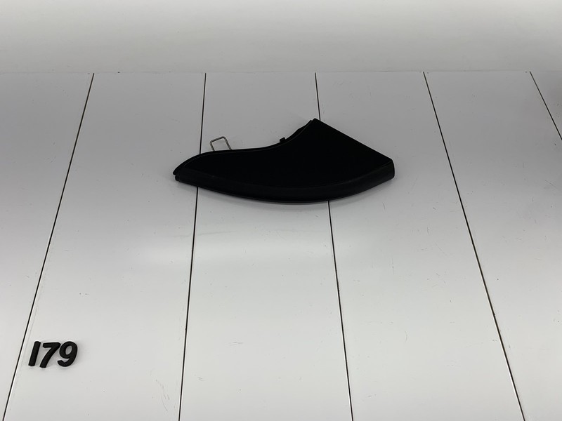 09-11 MERCEDES BENZ SLK300 REAR RIGHT HARD TOP HINGE COVER EXTENSION TRIM OEM
