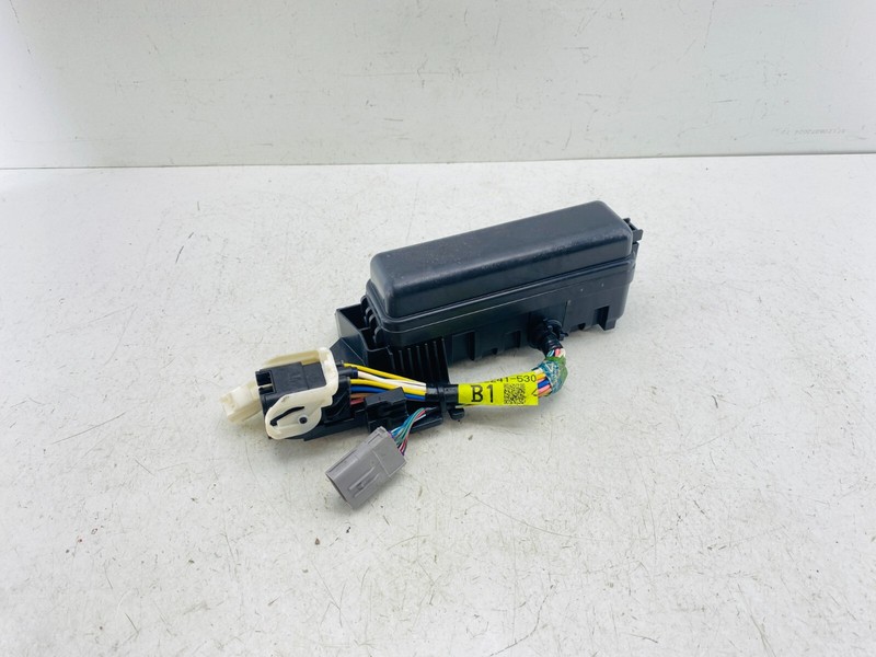 10-15 LEXUS IS350 IS250 CONVERTIBLE REAR TRUNK RELAY FUSE JUNCTION BOX OEM