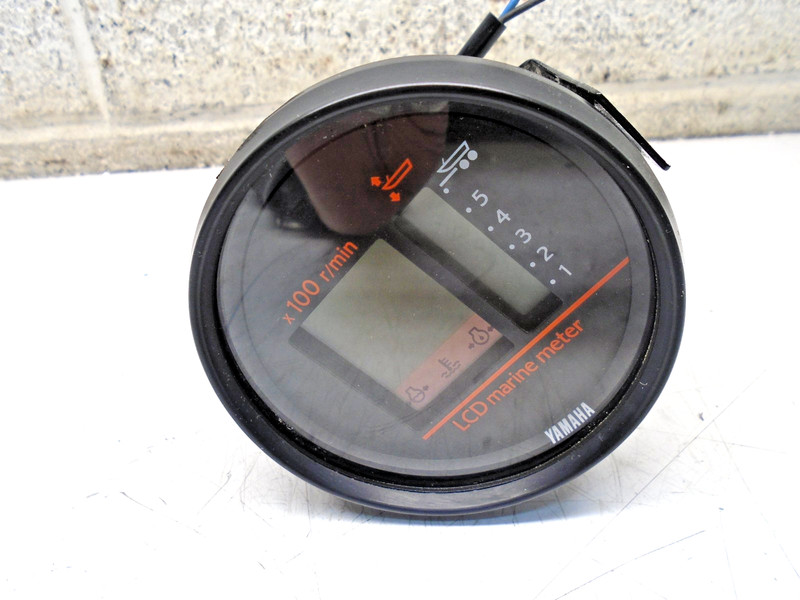 W4 Yamaha LCD Marine Meter Gauge x100r/min OEM