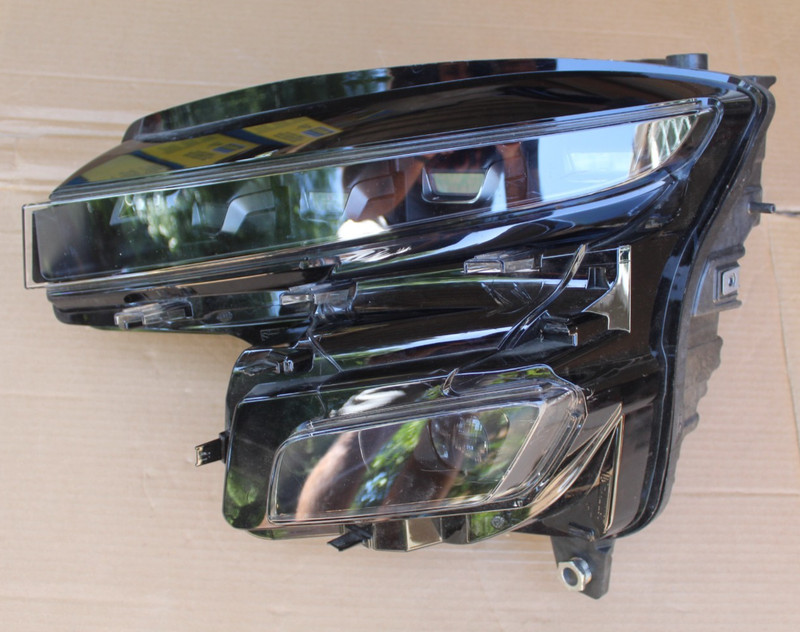 Genuine 2025+ Lucid Gravity LED Headlight Left Driver Side P21-L110L0-02 OEM