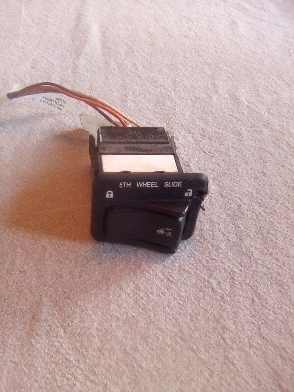 Peterbilt Paccar P27-1178-055 Fifth Wheel Slide Switch W/Connector "READ...