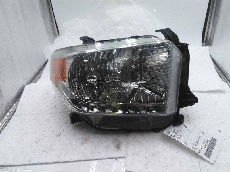 2014-2016 Toyota Tundra Right Headlight Assembly Black OEM 31818 Used