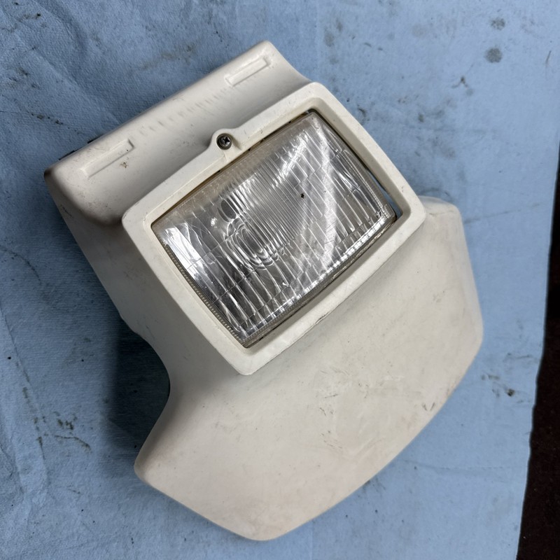 1984 - ? Yamaha TT600TT 600 Oem Head light And Plastic Shroud