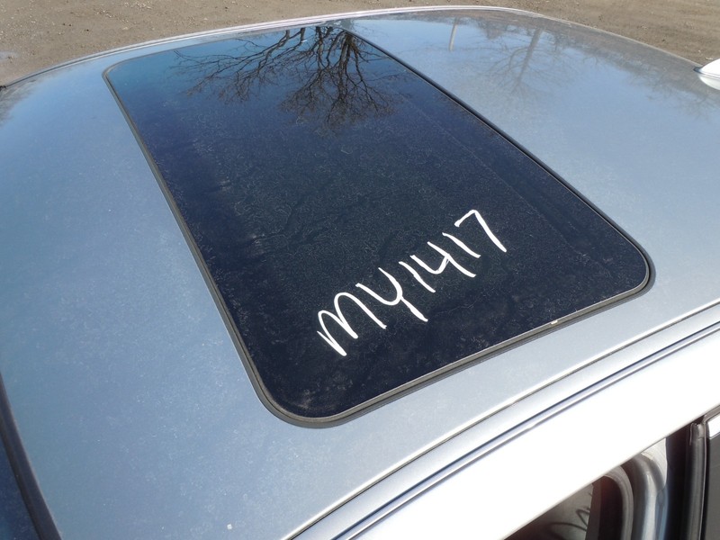 2004-2010 BMW 530i Sedan Sun Roof Glass OEM