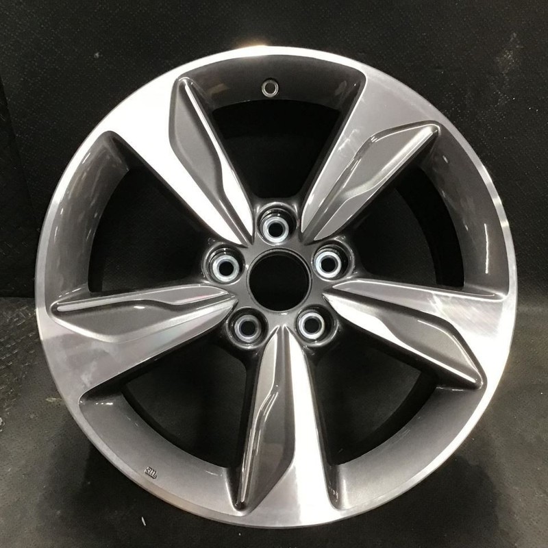 2018-2022 Honda Odyssey 64119 A Wheel 18x7-1/2 Rim Charcoal Machined 42700THRA21