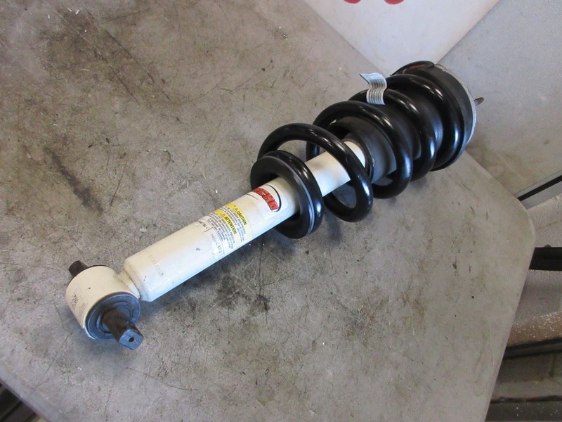 2019-2025 Chevy Silverado OEM Rancho L/R Front Shock Absorber 84482168