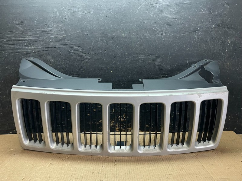 2008 2009 2010 2011 2012 Jeep Liberty Front UpperGrill Grille OEM Y9601 DG