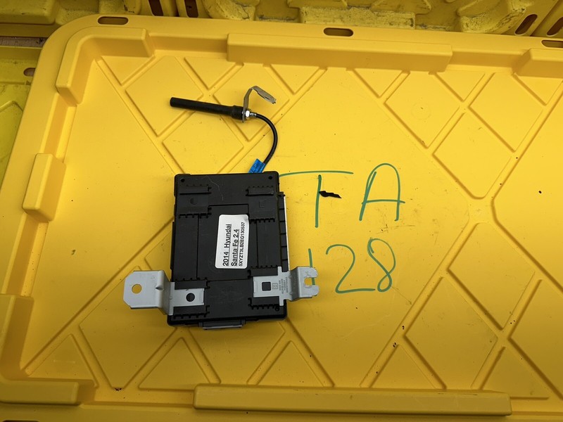 2014 HYUNDAI SANTA FE SPORT BODY CONTROL COMPUTER MODULE BCM 95400-4Z101 2013