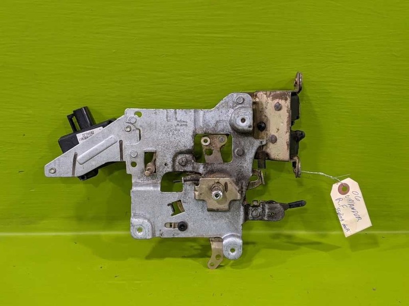 05-09 UPLANDER PASSENGER RIGHT SLIDING DOOR LATCH ACTUATOR OEM 3878-14