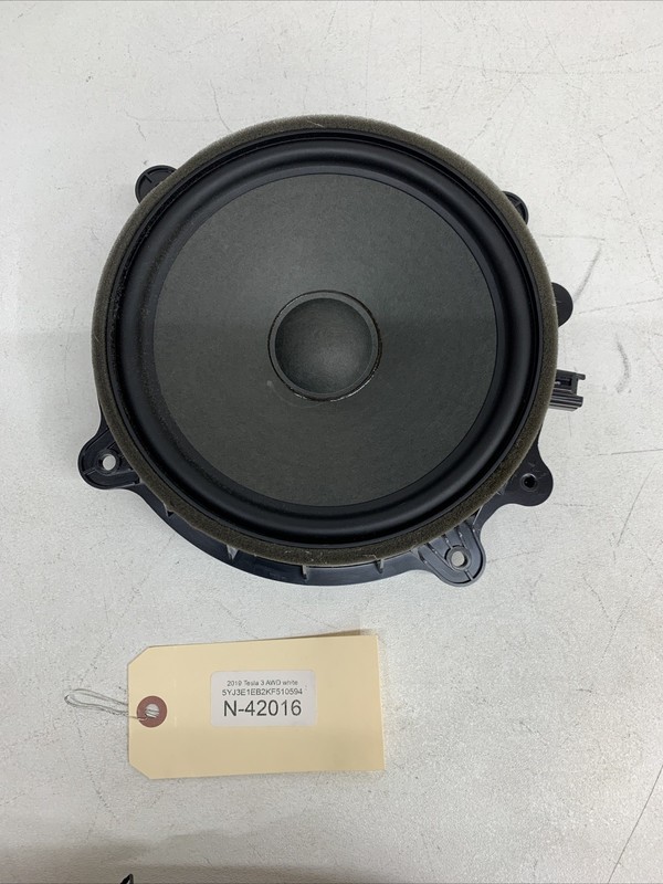 Tesla Model 3/Y Front Door Speaker Left or Right 1079744-00-E 42016 B109