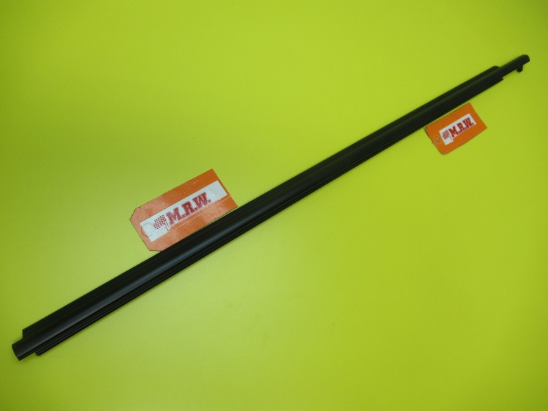 MOLDING TRIM DOOR GLASS WINDOW SEAL STRIP OUTER DRIVER SIDE L for SCION XB 08-15