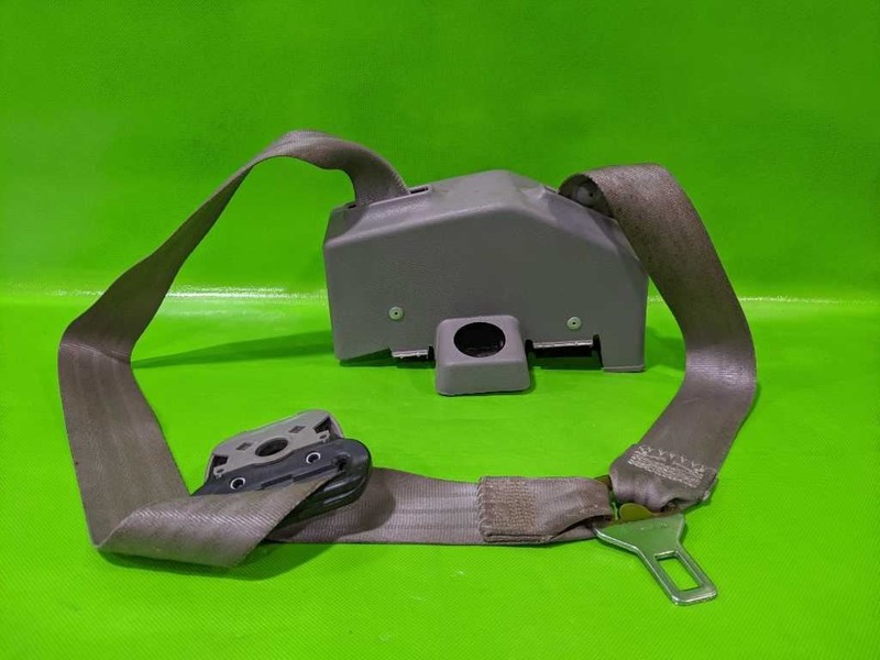 96-99 SUBURBAN DRIVER LEFT FRONT SEAT BELT RETRACTOR OEM 4474-15