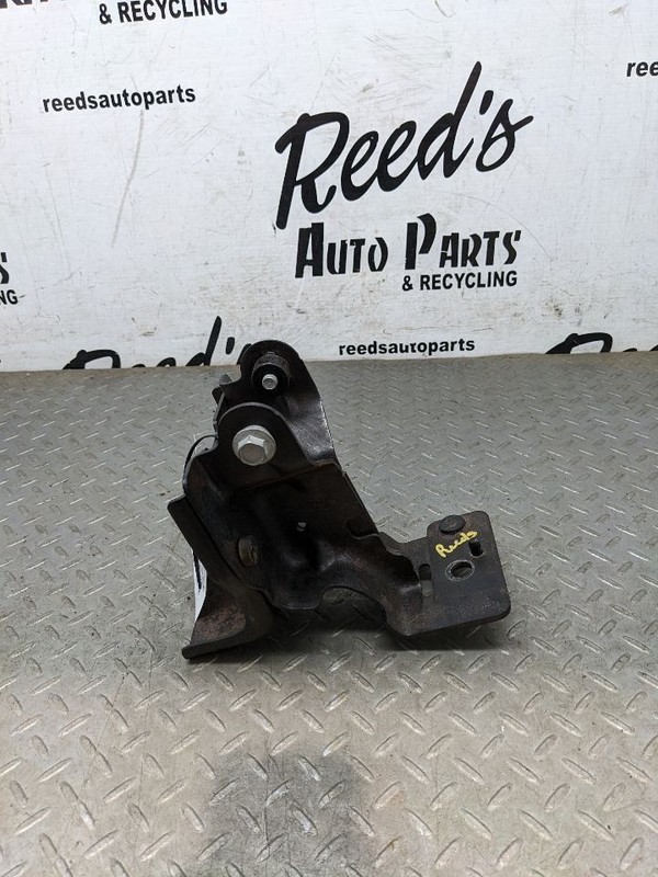 2020-2024 Chevrolet Silverado 1500 OEM Crew Cab Rear Lower Center Seat L 1192910